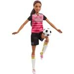 Ficha técnica e caractérísticas do produto Barbie Esportistas Jogadora de Futebol Amiga - Mattel