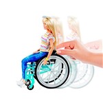 Ficha técnica e caractérísticas do produto Barbie Fashionistas Cadeira de Rodas Ggl22 Mattel