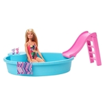 Ficha técnica e caractérísticas do produto Barbie Piscina Chique com Boneca GHL91 Mattel