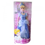 Ficha técnica e caractérísticas do produto Boneca Disney Princesas Fashion Cinderela - Mattel - Princesas Disney