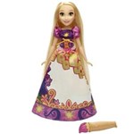 Ficha técnica e caractérísticas do produto Boneca Disney Princesas Vestido Mágico B5295 Rapunzel Hasbro