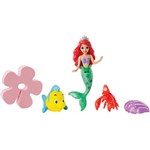 Boneca Princesas Disney Mini Bolsa Diversão na Água Ariel Mattel