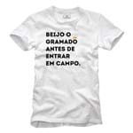 Ficha técnica e caractérísticas do produto Camiseta Beijo o Gramado