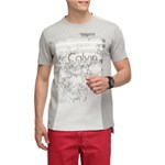 Ficha técnica e caractérísticas do produto Camiseta Calvin Klein Jeans Recorte e Estampa