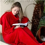 Ficha técnica e caractérísticas do produto Cobertor com Mangas Tamanho Único Vermelho Zona Criativa