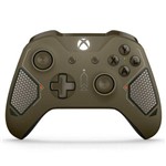 Ficha técnica e caractérísticas do produto Controle Xbox One S Wireless Bluetooth Edição Especial Combat Tech - Microsoft