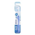 Ficha técnica e caractérísticas do produto Escova Dental Oral B Indicator Plus 30 Pequena Macia 1 Unidade