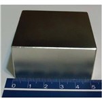 Ficha técnica e caractérísticas do produto Imã de Neodímio N52 Super Forte 50,8mm X 50,8mm X 25,4mm Blocão