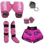 Ficha técnica e caractérísticas do produto Kit Boxe Muay Thai Fheras Luva Caneleira Bandagem Bucal Shorts 10oz Rosa