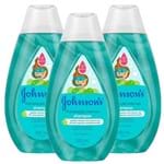 Ficha técnica e caractérísticas do produto Kit Shampoo Johnson's Baby HidrataÃ§Ã£o Intensa 200ml com 3 Unidades - Incolor - Dafiti