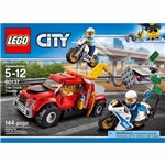 Ficha técnica e caractérísticas do produto Lego City - Caminhão de Reboque em Dificuldades