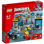 Ficha técnica e caractérísticas do produto Lego Juniors - Ataque da Batcaverna - 10672