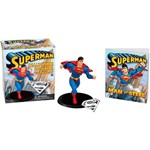 Livro - Superman: Collectible Figurine And Pendant Kit