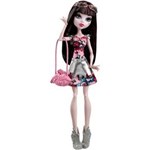 Ficha técnica e caractérísticas do produto Monster High Mattel Boo York Basic Draculaura CHW57/CHW55