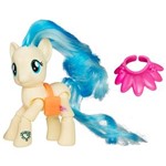 Ficha técnica e caractérísticas do produto My Little Pony Hasbro Equestria Miss Pommel