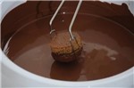 Ficha técnica e caractérísticas do produto Panela Derretedeira de Chocolate Elétrica para Até 7kg Galizzi - Marrom 220V - Gallizzi