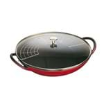 Ficha técnica e caractérísticas do produto Panela Wok em Ferro Fundido com Tampa em Vidro 37cm Cereja Staub