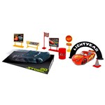 Ficha técnica e caractérísticas do produto Relâmpago McQueen Kit com Pista e Acessórios - Carros 3 - Toyng 31514