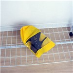Ficha técnica e caractérísticas do produto Saco para Sapato TNT com Visor de PVC 38cm (A) X 28cm (L) Amarelo - 10 Peças