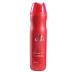 Ficha técnica e caractérísticas do produto Shampoo Brilliance Wella 250ml